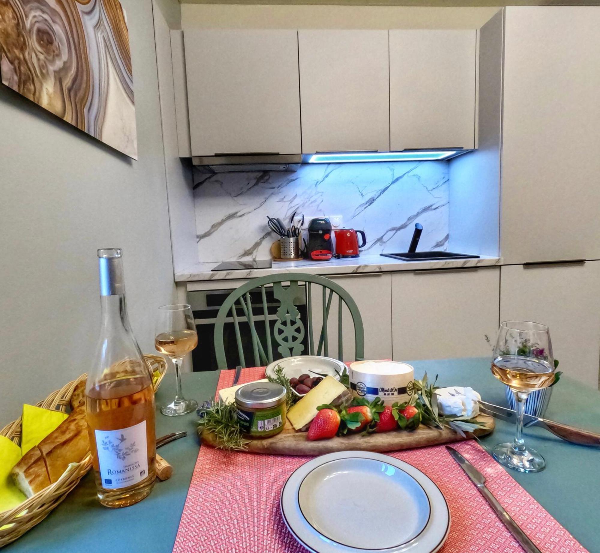 3 Star Surdespine Historic 4 Chateaux Lastours Air Conditioned Exterior foto